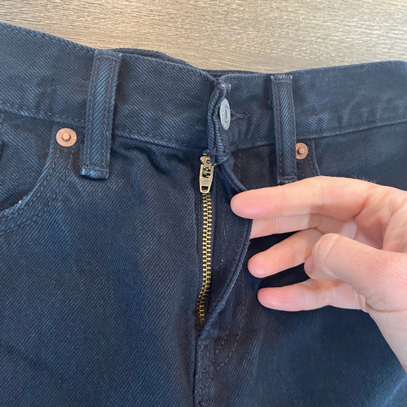 Levi's Jean Skirt 24 Black Denim Premium Frayed Western Rodeo Stampede Summer - Picture 14 of 15